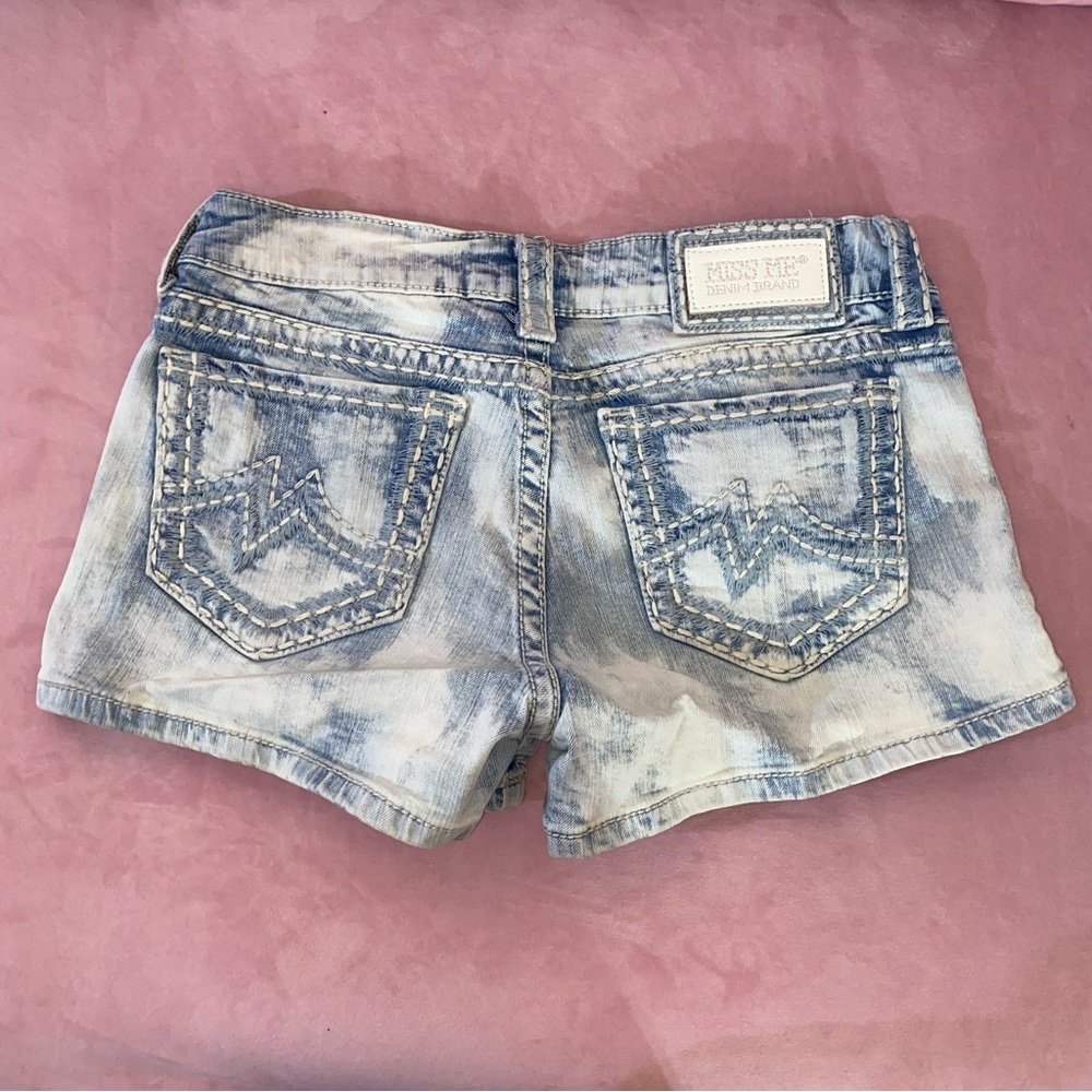 Miss Me Sunny Short Jean 29 Denim 3in Inseam Like New Faded Distressed